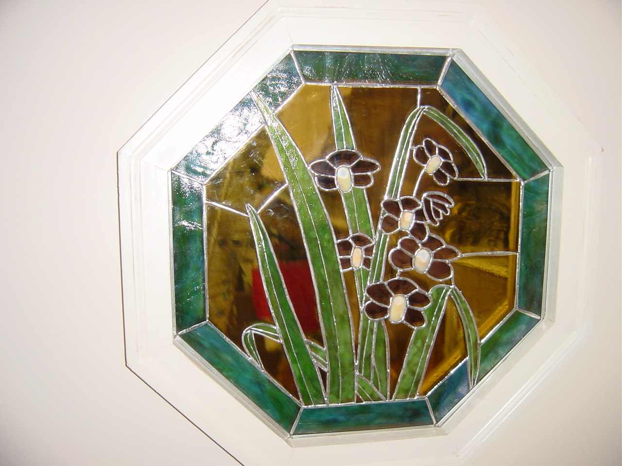  This is suposted to be my first piece, an octaginal 2'x2' window.